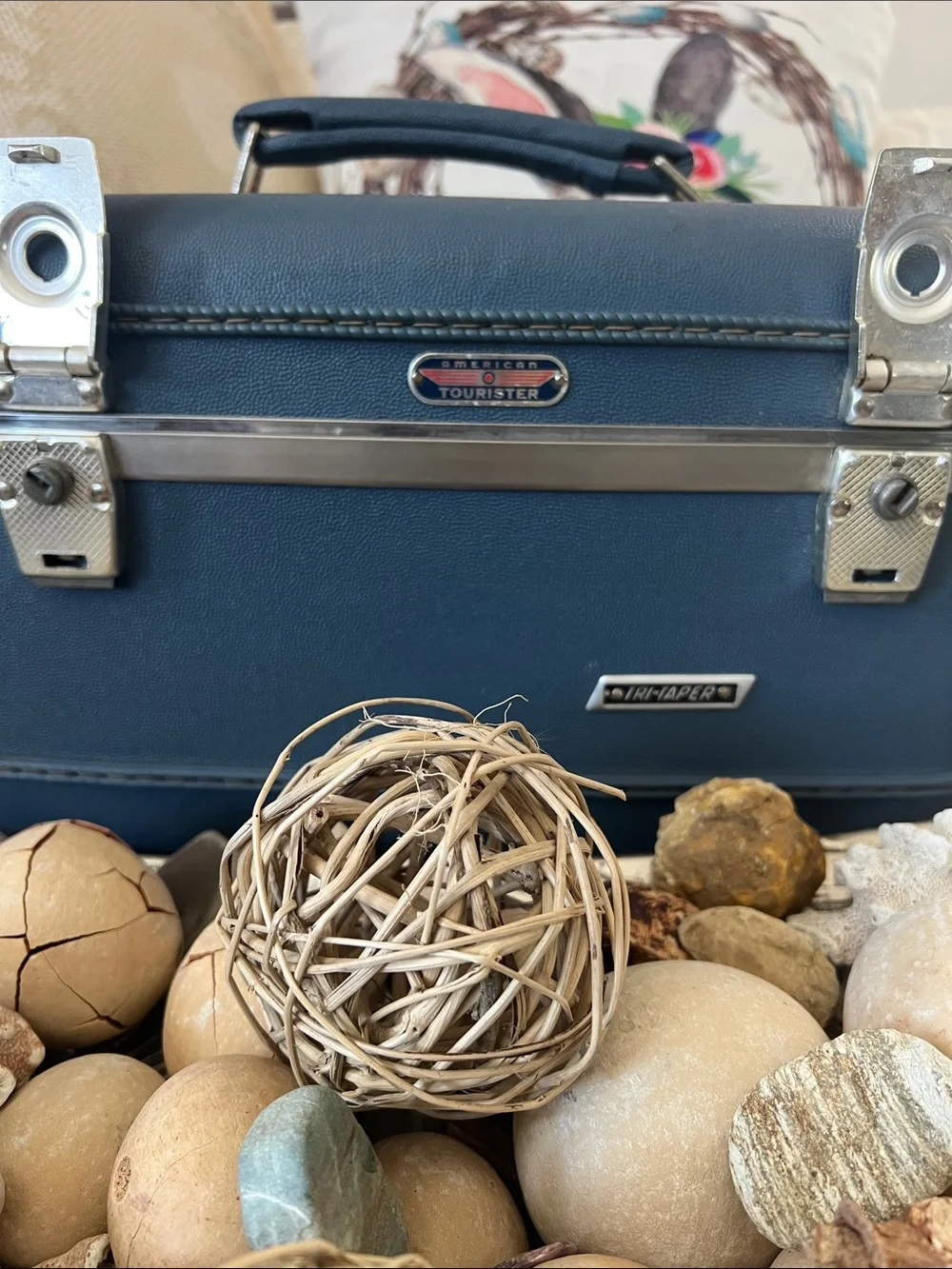 Vintage Blue Train Case Travel Makeup Case - Unknown Brand